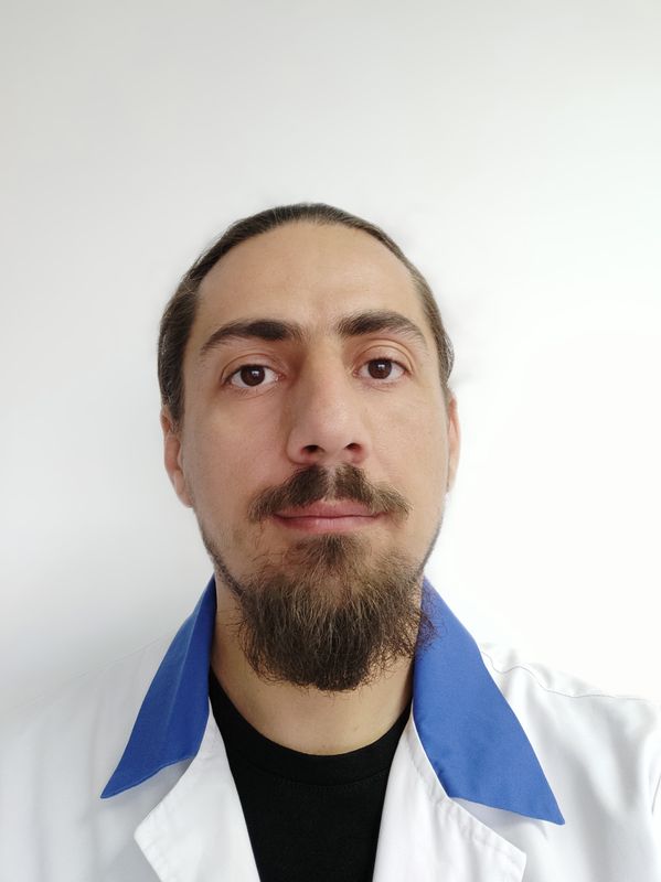 Dr. Stefan Paviliu