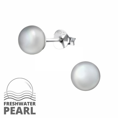 Fresh water 6mm Pearl Ear Studs