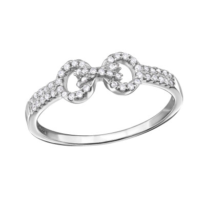 Circle Link Sterling Silver Ring with Cubic Zirconia