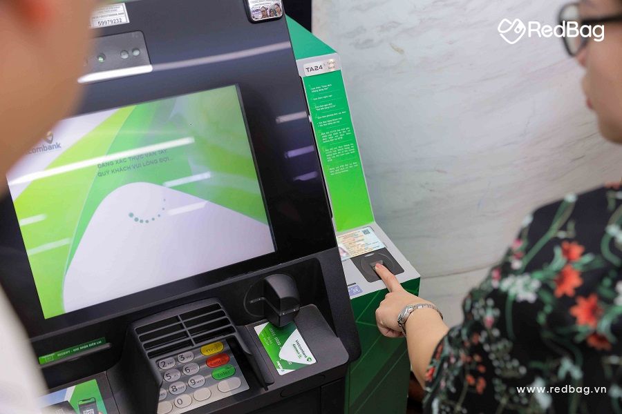  hạn mức rút tiền vietcombank