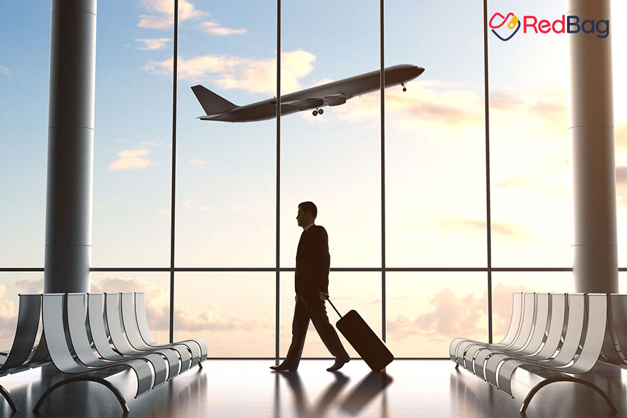 Những người thường xuyên đi công tác, du lịch nên mở thẻ tín dụng VPBank Vietnam Airlines.