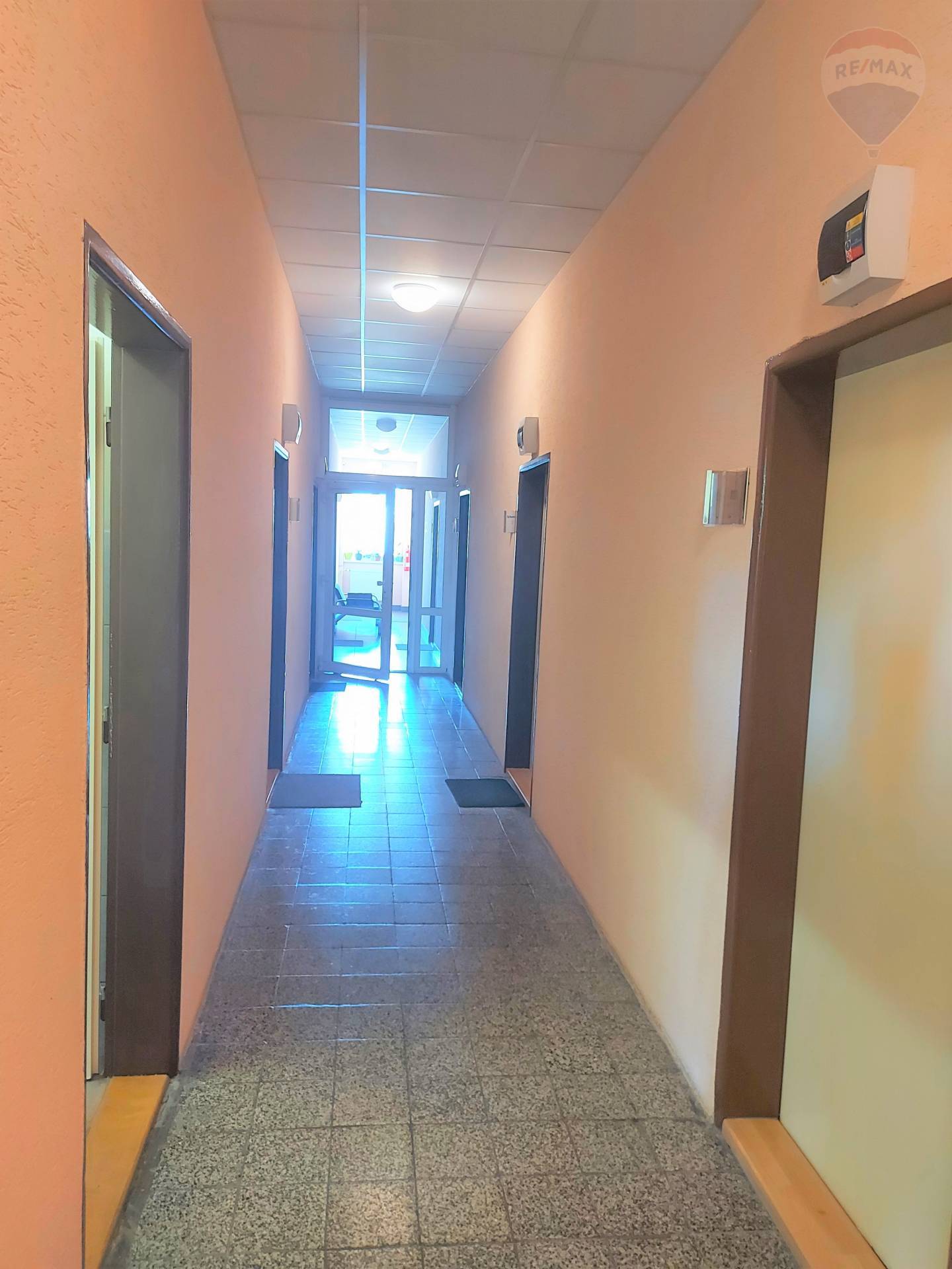 Prenájom kancelárske priestory, 22 m2, Rybárska ul., Nitra