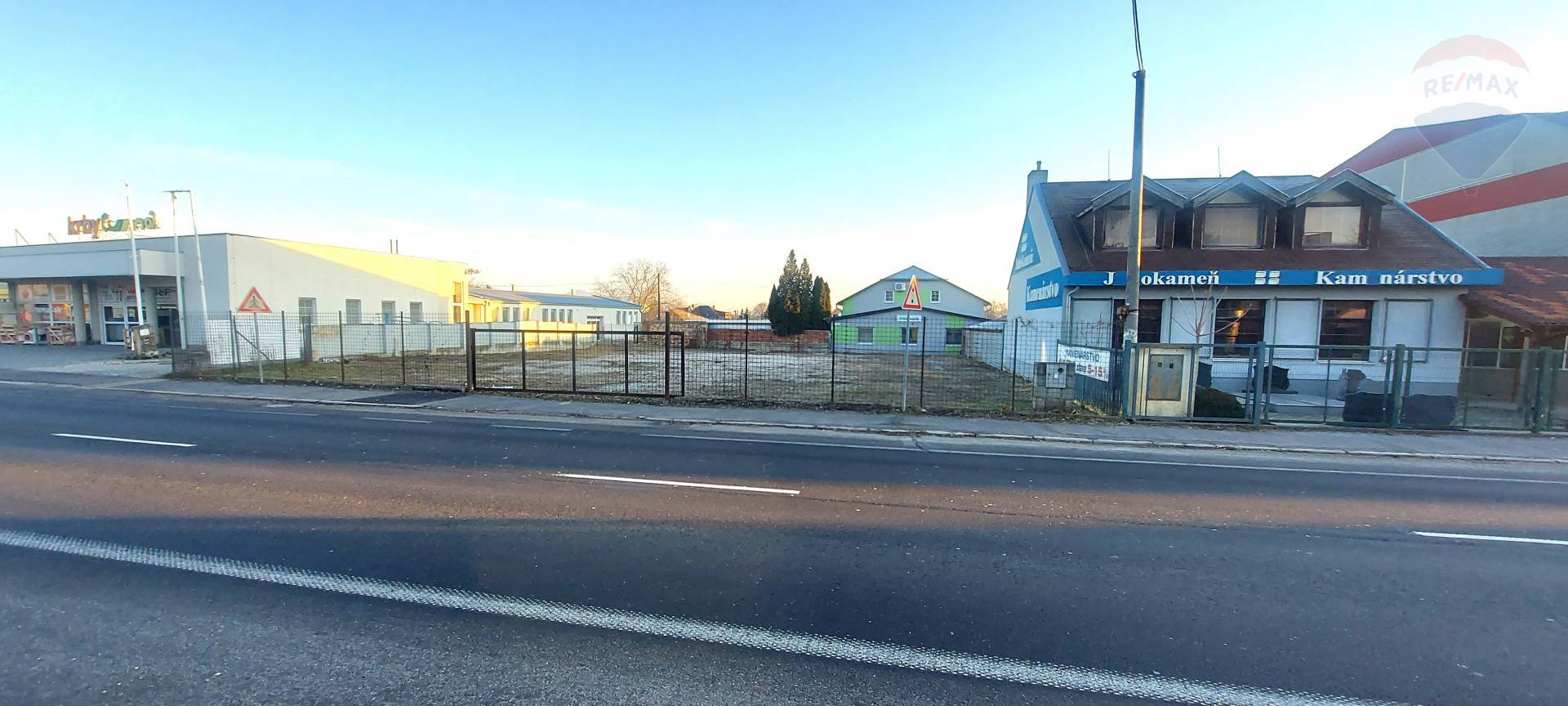 Prenájom pozemok, Novozámocká ul. Nitra