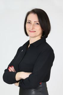  Erika Kitanovicsová 