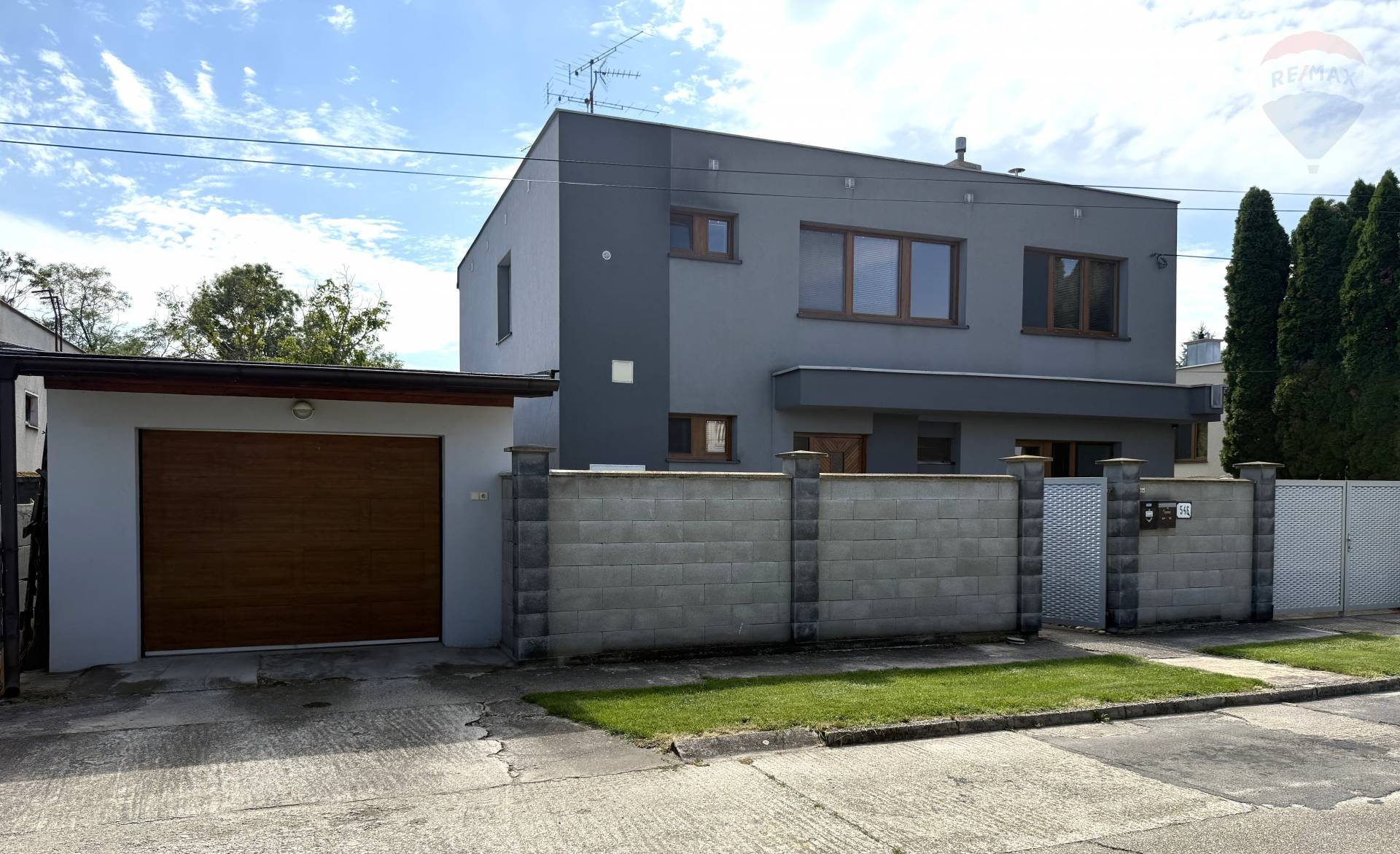  Na predaj 5-izbový rRodinný dom v obci Lehnice, okres Dunajská Streda