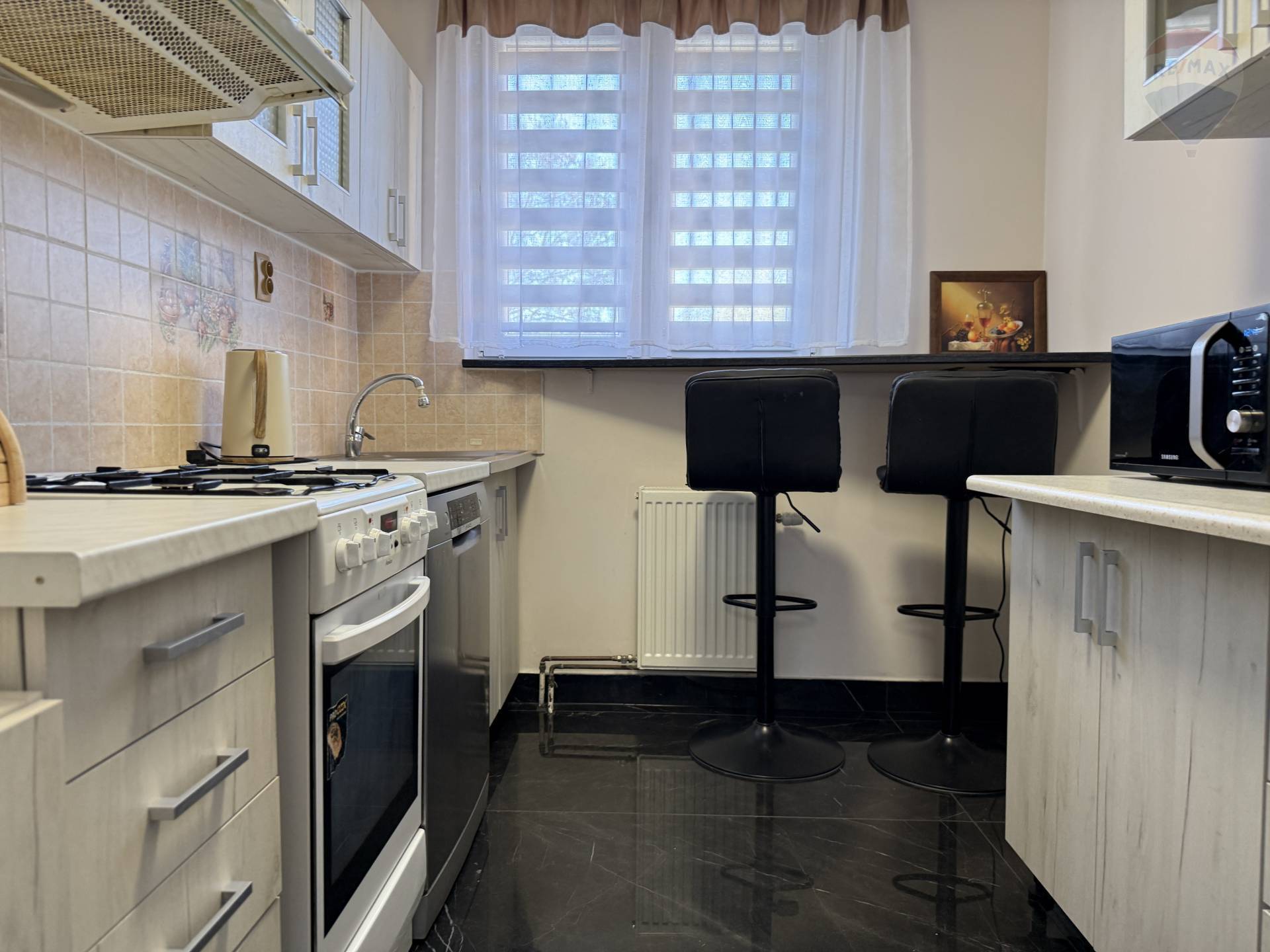 PRENÁJOM: 3IZBOVÝ ZARIADENÝ BYT, DUNAJSKÁ STREDA - RYBNÝ TRH