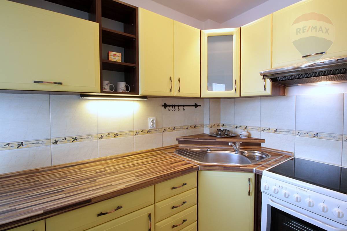 NA PRENÁJOM 2. izb. byt po rekonštrukcii Martin Podháj