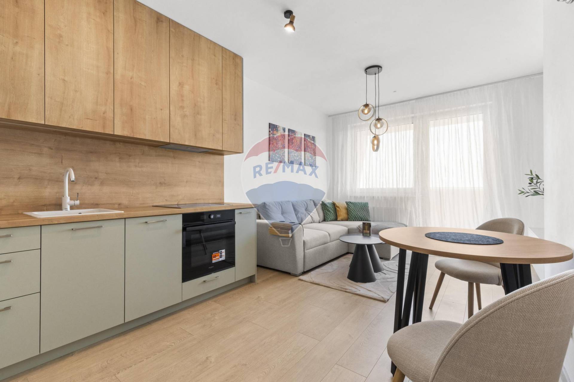 PRENÁJOM: 2 izb. byt, novostavba, parkovacie miesto, pivnica , Nová Dukelská, Bernolákovo.