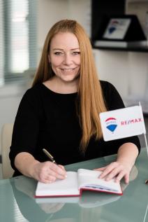 Mgr. Zuzana Mičová 