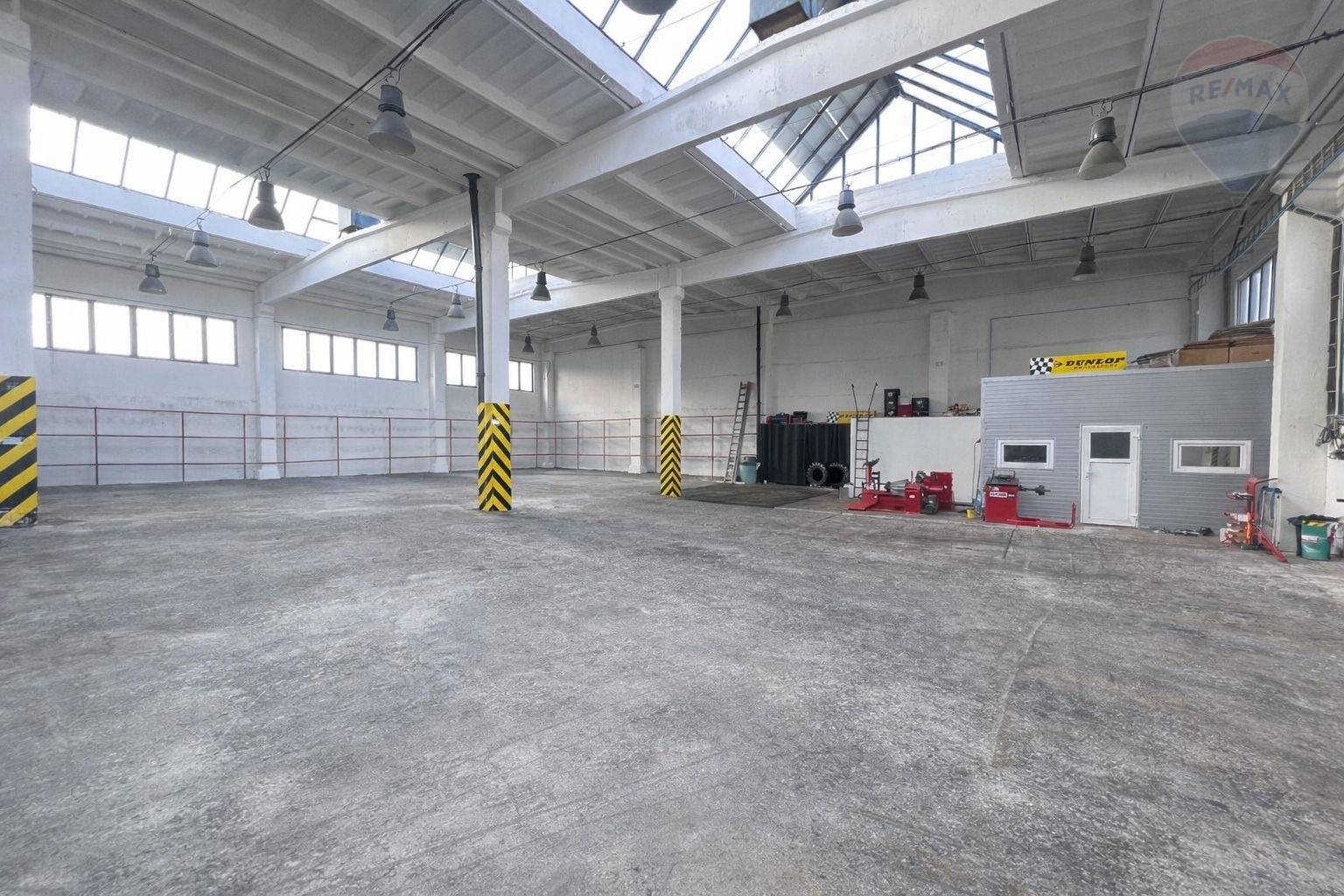 PRENÁJOM výrobná/skladová hala Prievidza cca 500 m2 