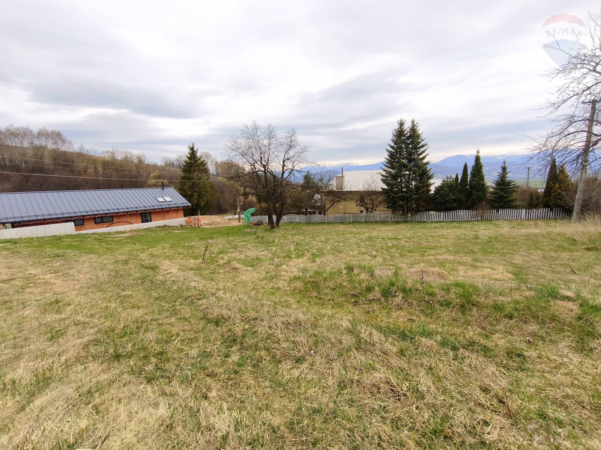 NA PREDAJ pozemok s panoramatickým výhľadom