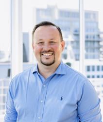 Fotografia partnera predaja Ing. Mgr. Alexander KRAJŇAK 