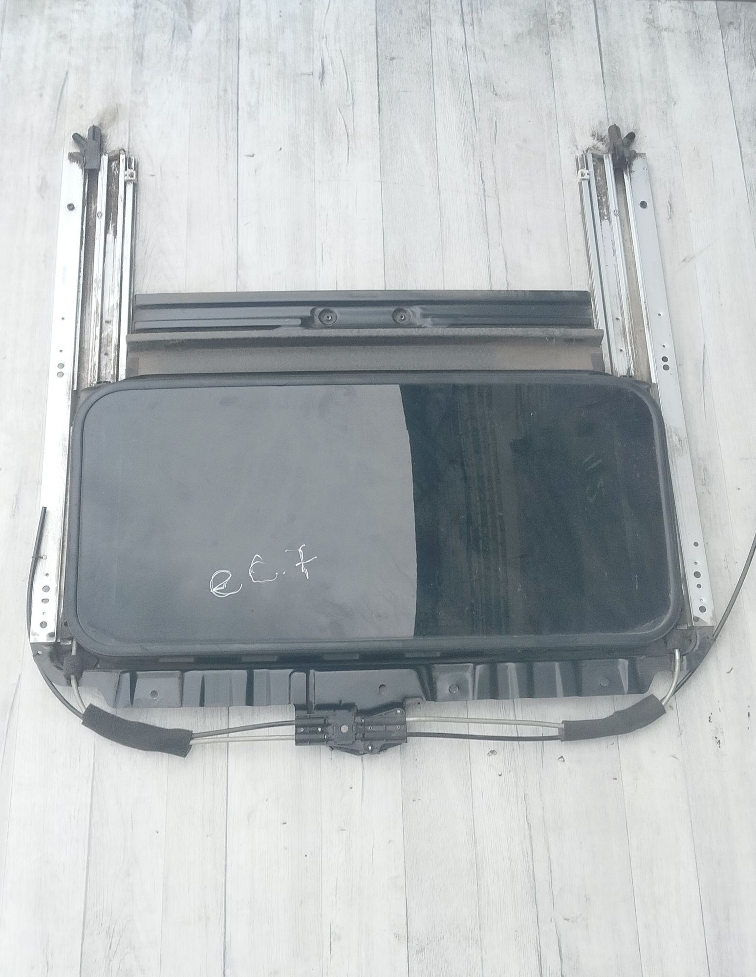 Электрический люк в сборе Geely Emgrand EC7 2014