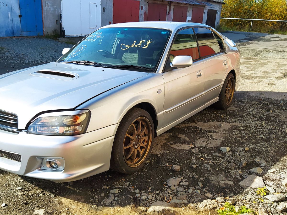 Subaru Legacy III 2001