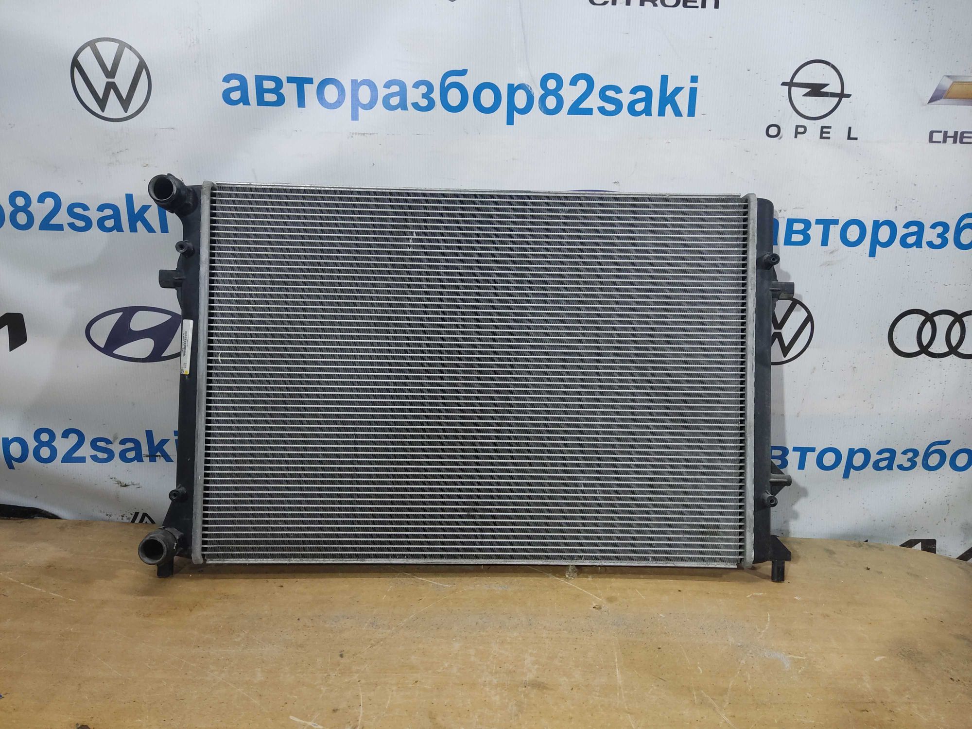 Радиатор основной Volkswagen Passat B6 