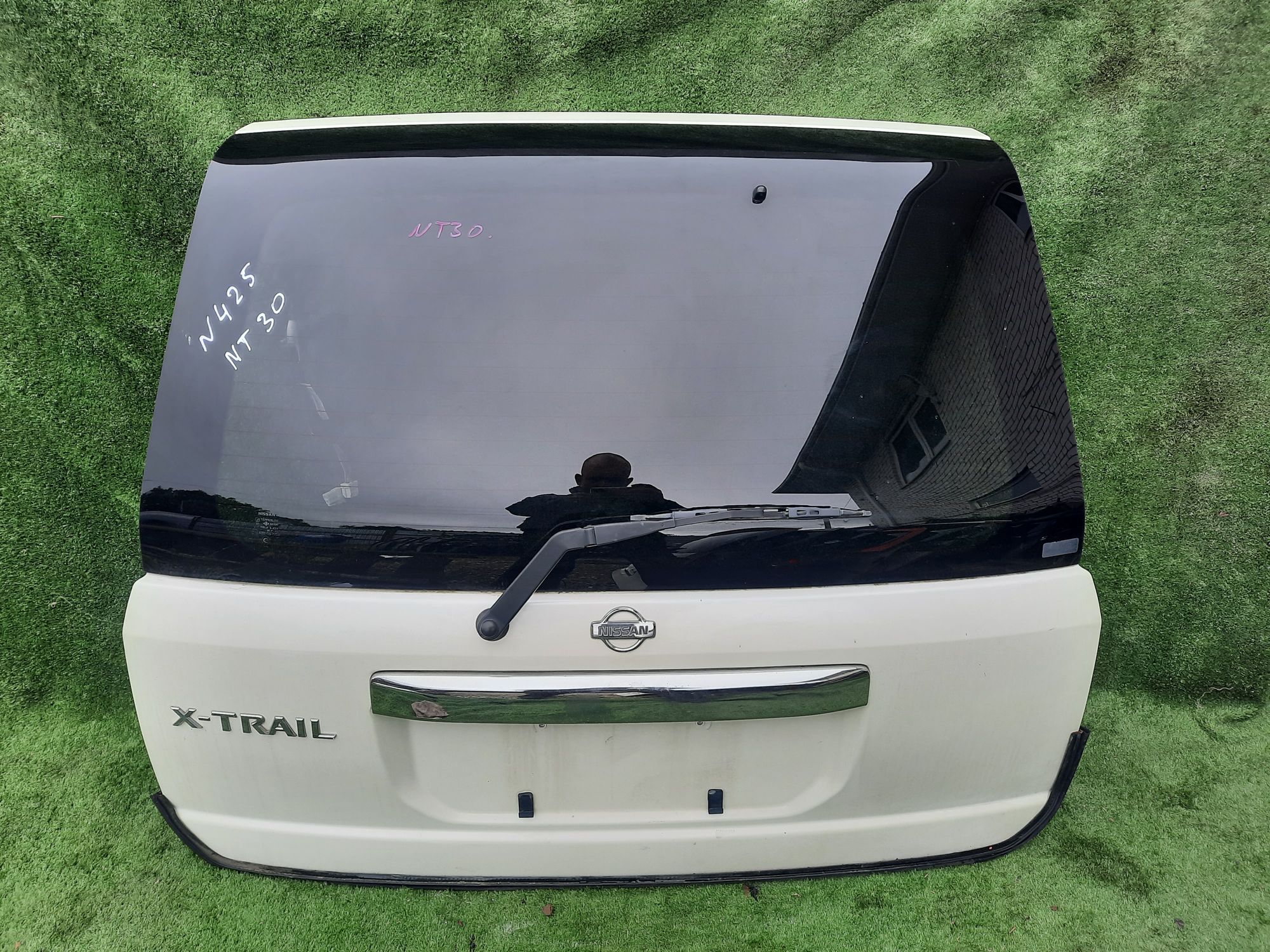 425 5-я дверь Nissan X-Trail I (2000—2007) NT30