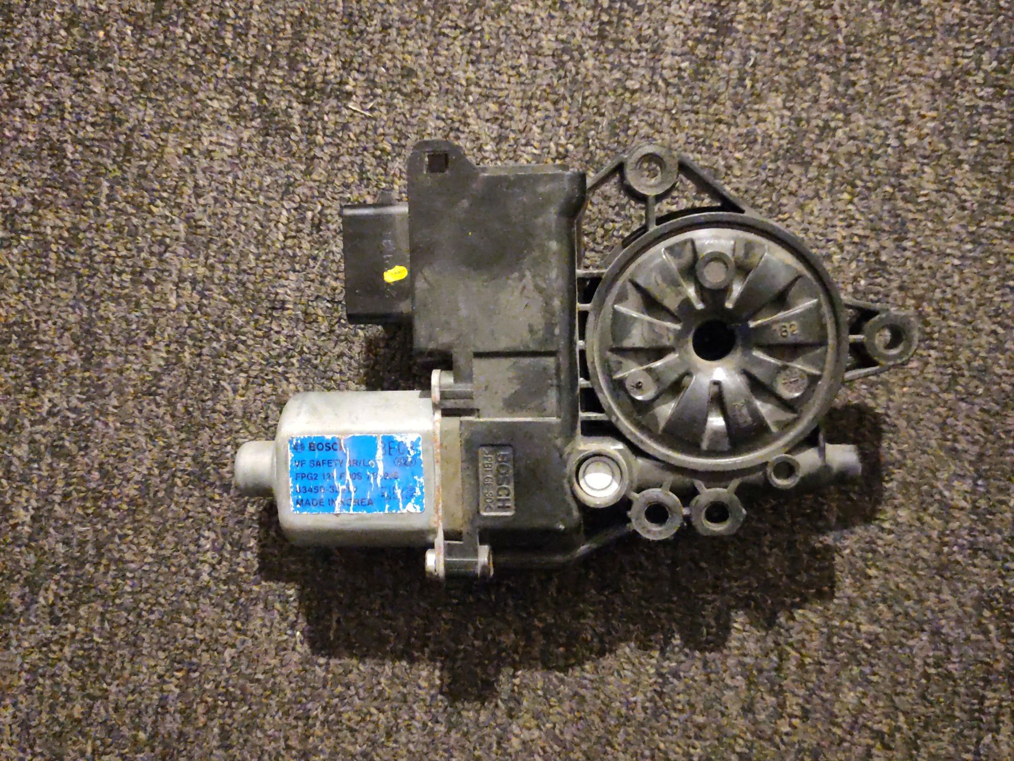 Мотор стеклоподъемника Hyundai i40, I 2014