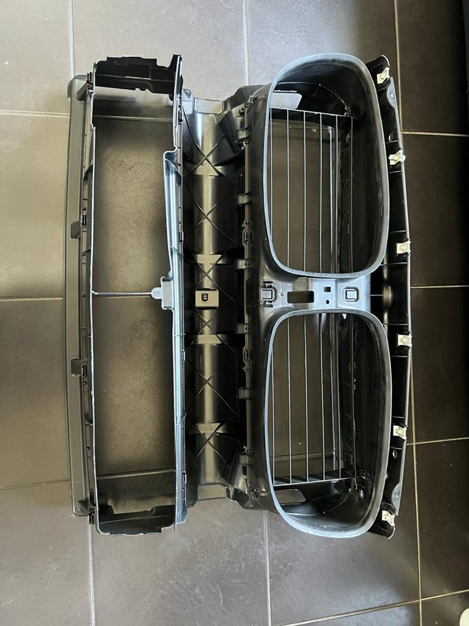 Воздуховод радиатора  BMW 7 серии F01/F02/F04