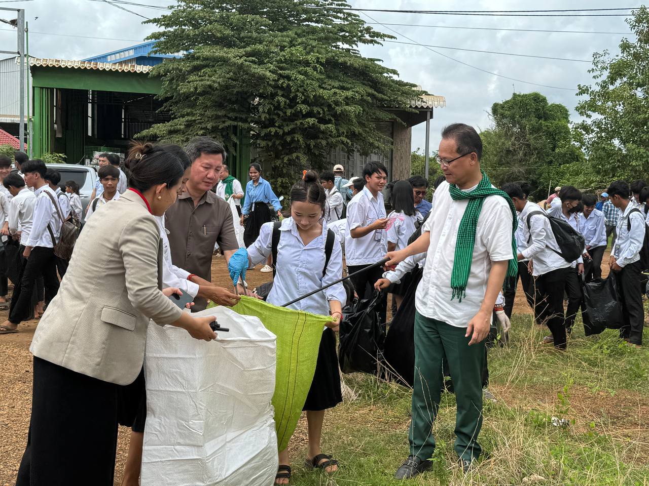 រដ្ឋមន្ត្រីក្រសួងបរិស្ថាន សង្ឃឹមថា យុទ្ធនាការ «កម្ពុជាស្អាត ខ្មែរធ្វើបាន» នឹងរីកសាយភាយទូទាំងប្រទេស