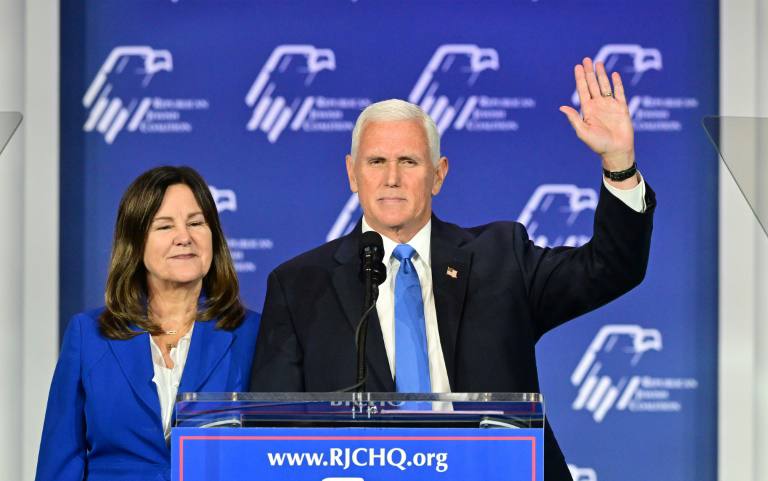 លោក Mike Pence អតីតអនុប្រធានាធិបតីអាមេរិក ប្រកាសដកខ្លួនពីការប្រកួតប្រជែង យកតំណែងប្រធានាធិបតីនៅឆ្នាំ ២០២៤