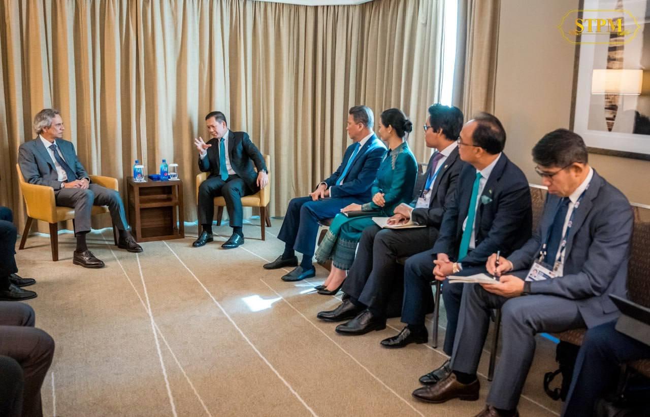 Cambodian Prime Minister meets with President of Port Management Company