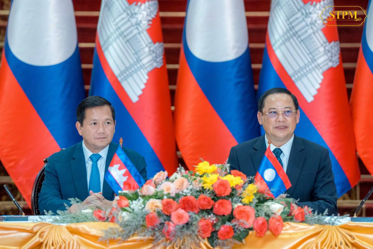 Cambodia and Lao Sign Seven documents on cooperation