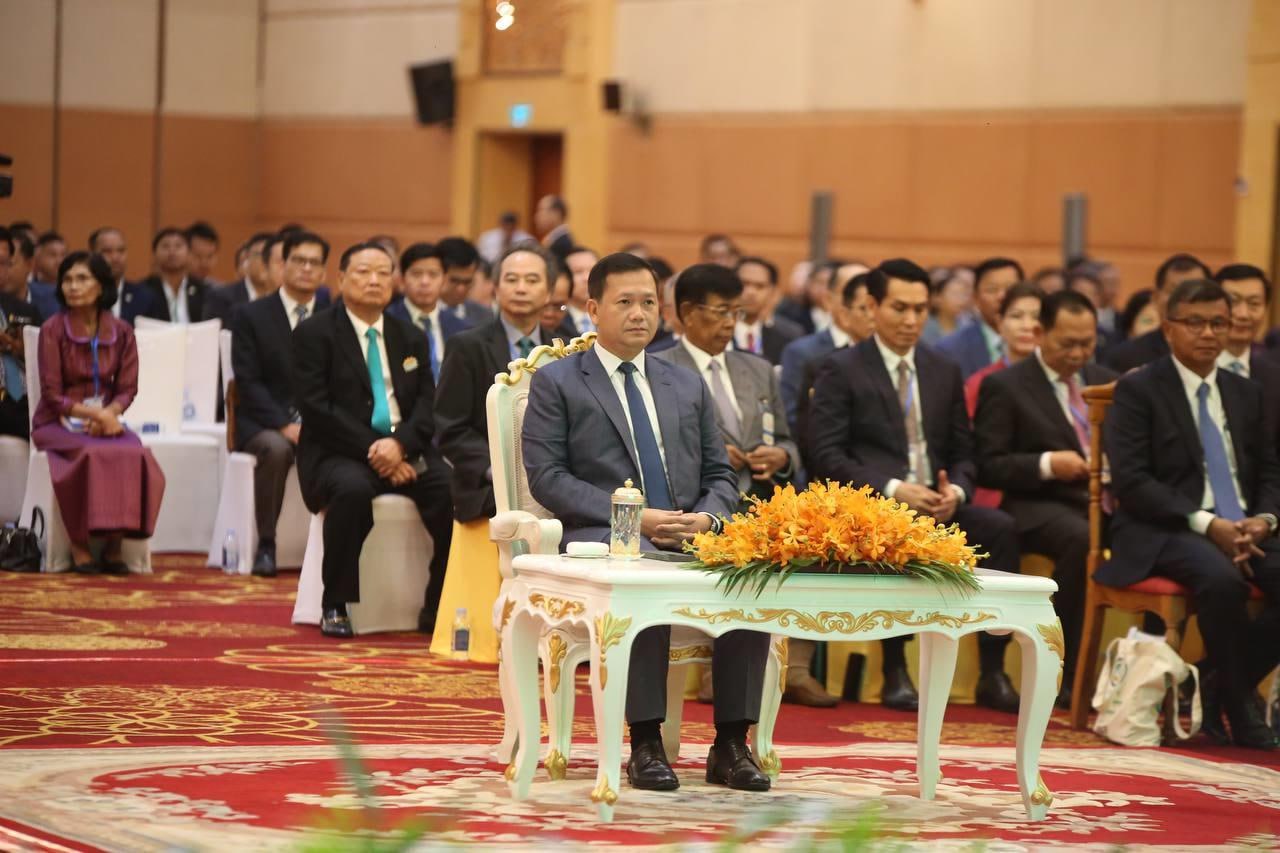 Cambodian Prime Minister Presides Over the Official Implementation of " the National Single Window System