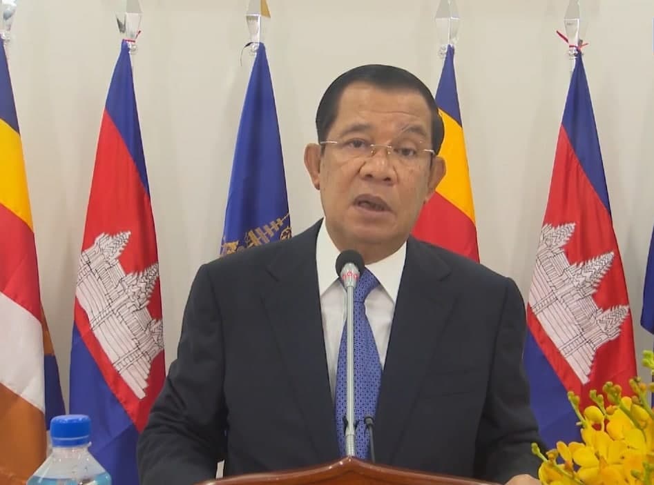 Cambodian PM urges ASEAN to promote digital adoption for business