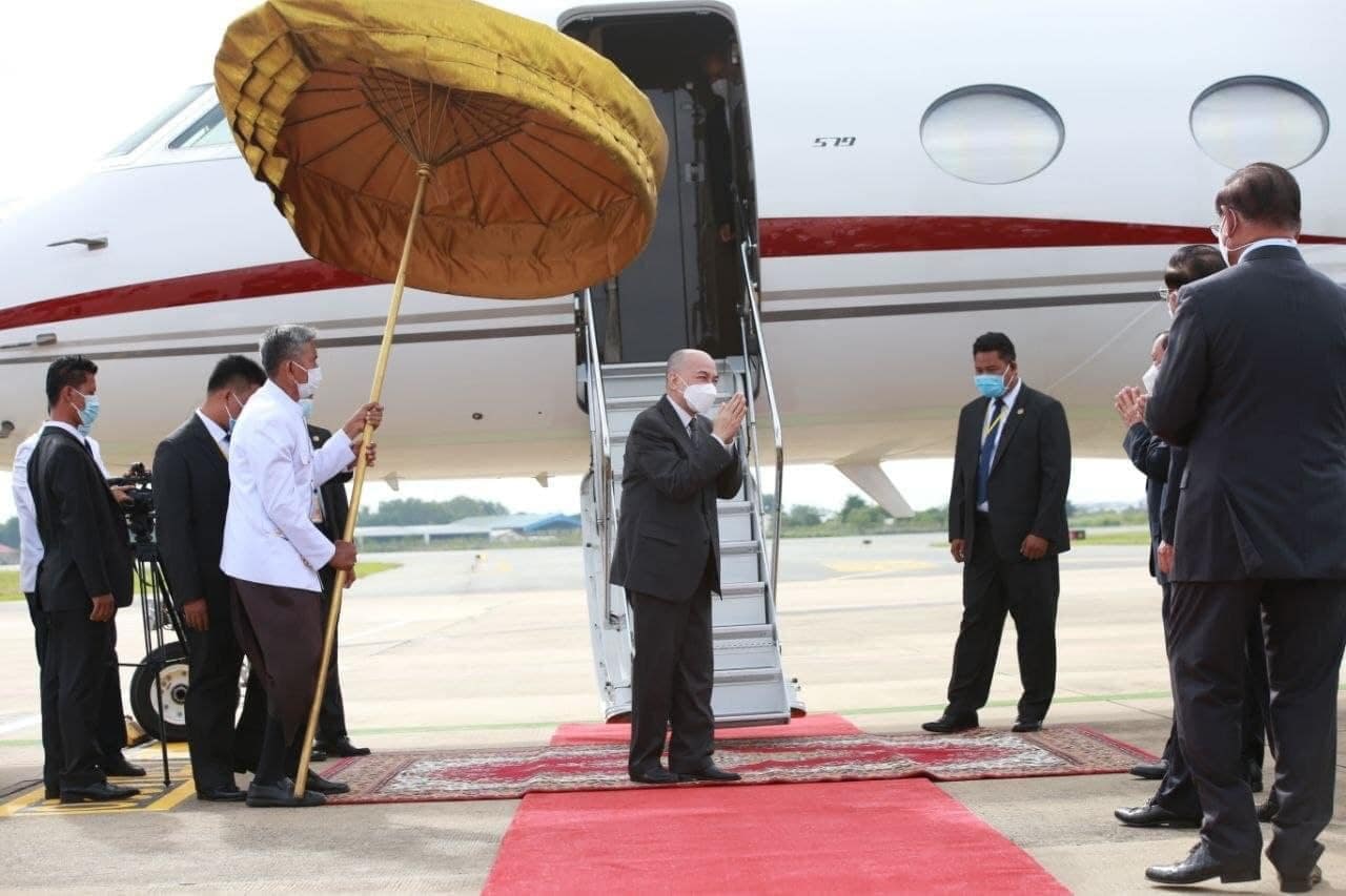 CAMBODIAN KING LEAVES FOR 41ST GENERAL CONFERENCE OF UNESCO IN FRANCE
