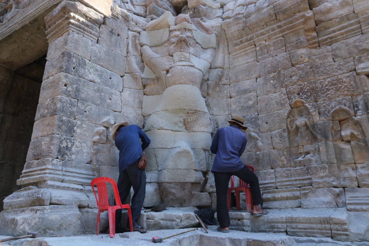 ខ្លោងទ្វារខាងលិចនៃប្រាសាទ បន្ទាយក្តីបានបញ្ចប់ការជួសជុលជាស្ថាពរ