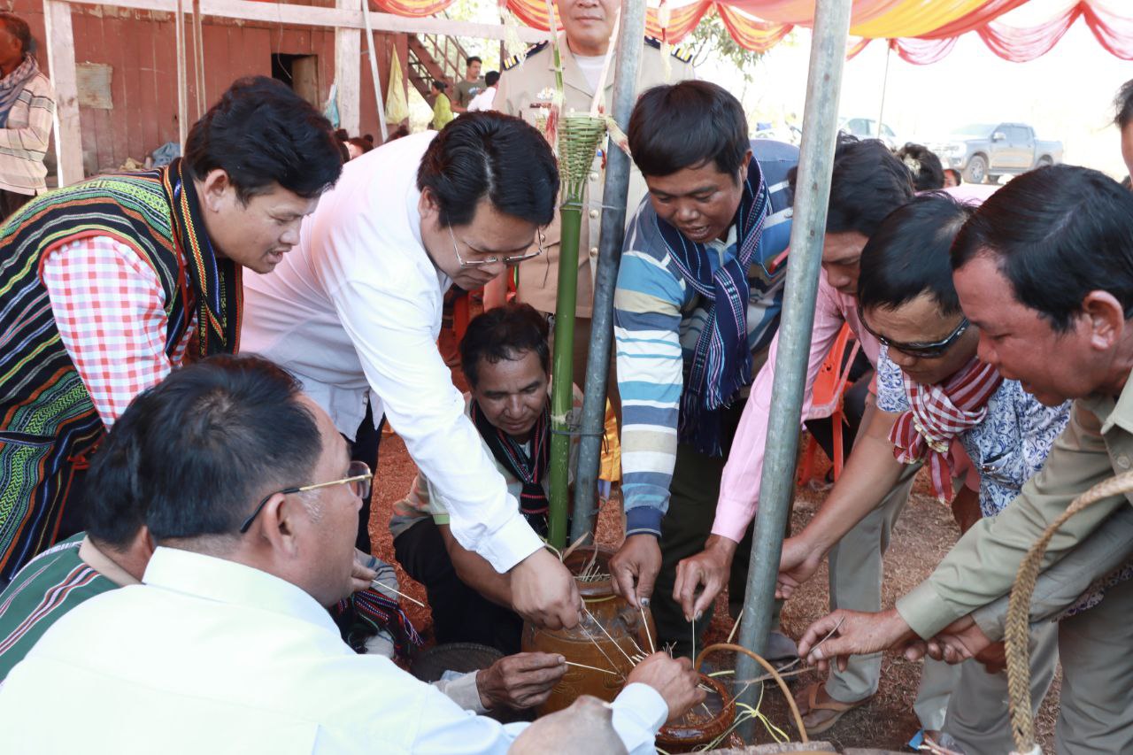 អាជ្ញាធរខេត្តមណ្ឌលគីរីប្រកាសស្វ័យអត្តសញ្ញាណ និងវាយតម្លៃកំណត់អត្តសញ្ញាណជនជាតិដើមភាគតិចថ្មូន