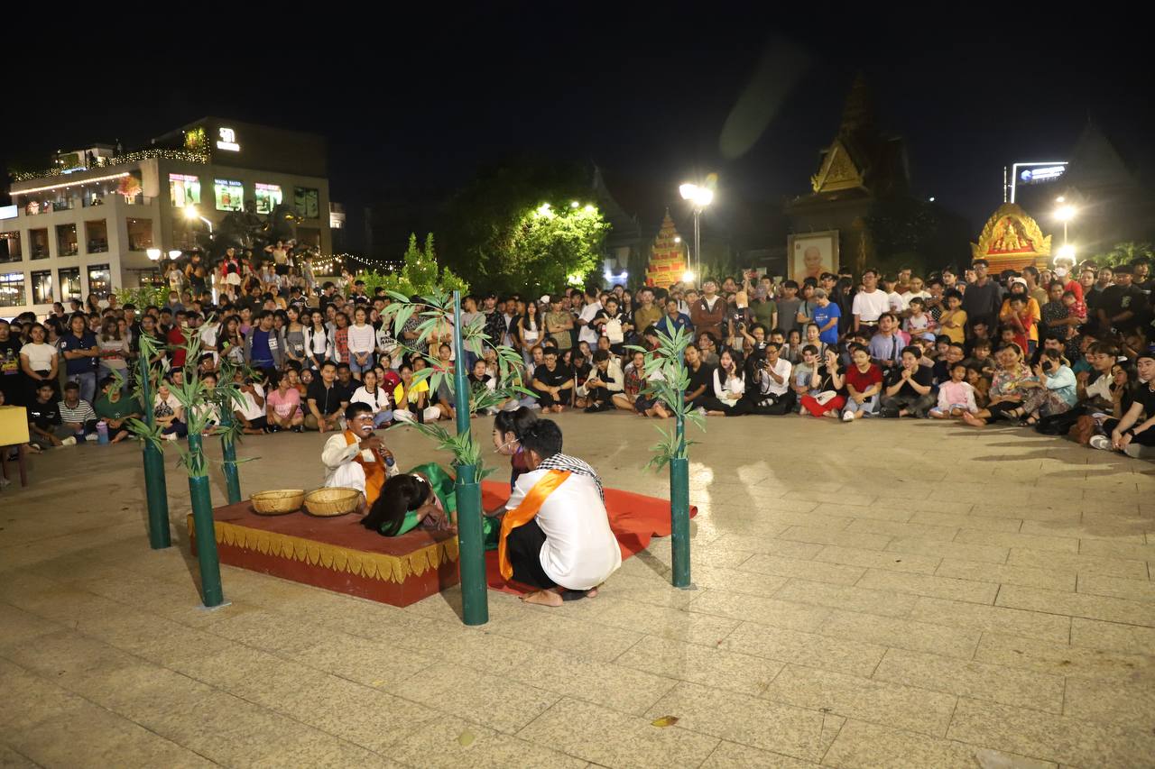 មហាជនពេញនិយមផ្លូវថ្មើរជើងរាជធានីភ្នំពេញនិងបន្តគាំទ្រកើនឡើងពីមួយសប្តាហ៏ទៅមួយសប្ដាហ៍