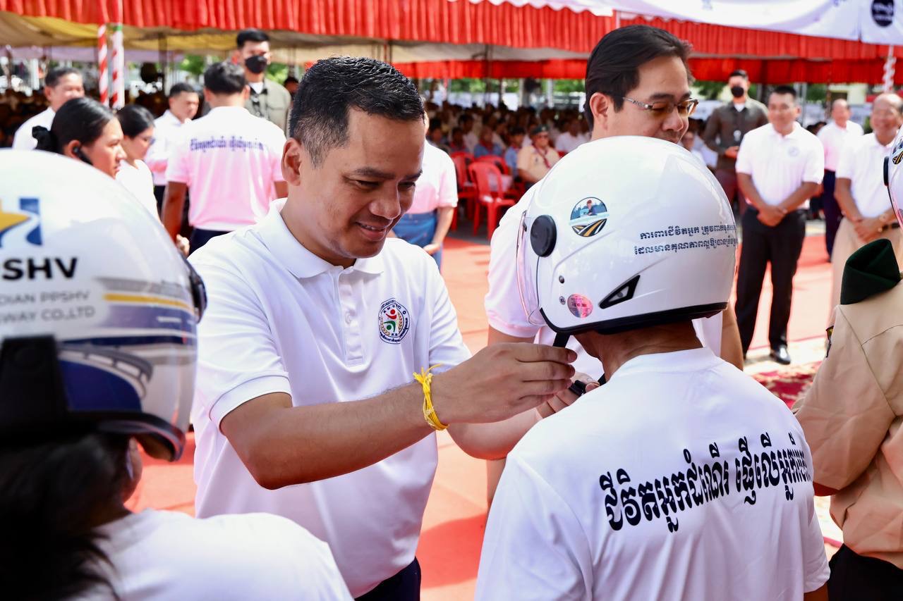 ឯកឧត្តម ស សុខា ៖ ក្រោយប៉ះទង្គិចជាមួយថៃ កម្ពុជាផ្អាកផាកពិន័យអ្នកល្មើសច្បាប់ចរាចរណ៍