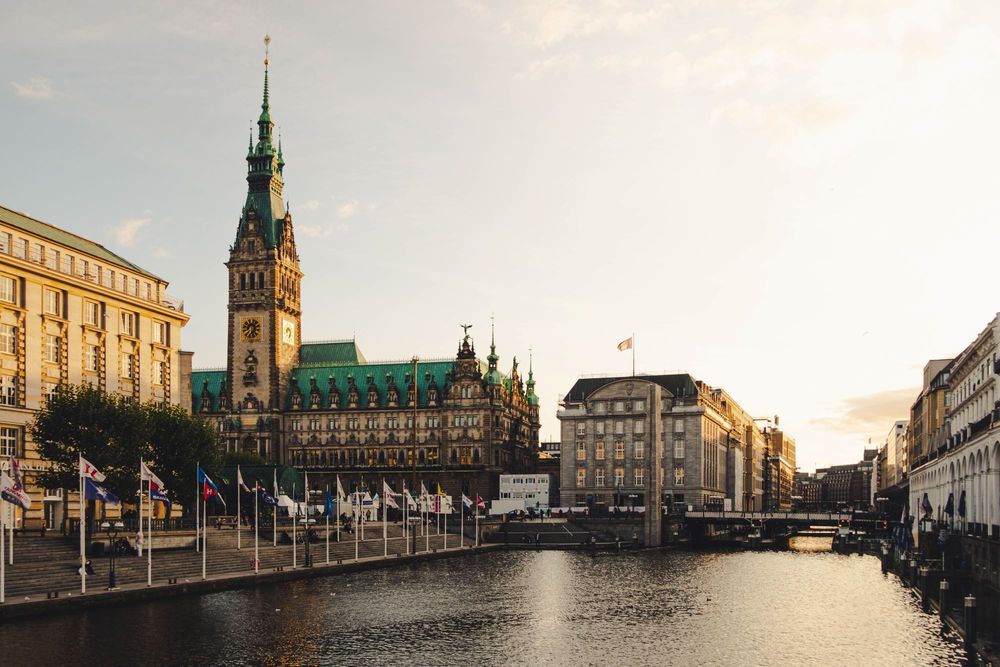 Wohnmobil kaufen Hamburg Innenstadt bei Roadfans