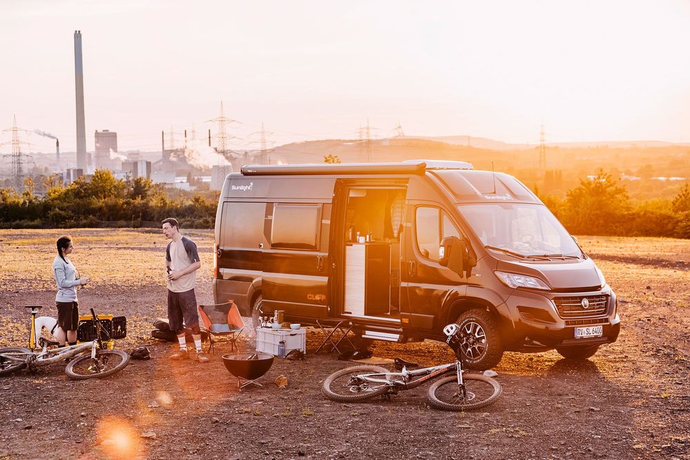 Wohnmobil-mieten-in-Augsburg-und-mit-dem-Camper-Deutschland-bereisen.jpg