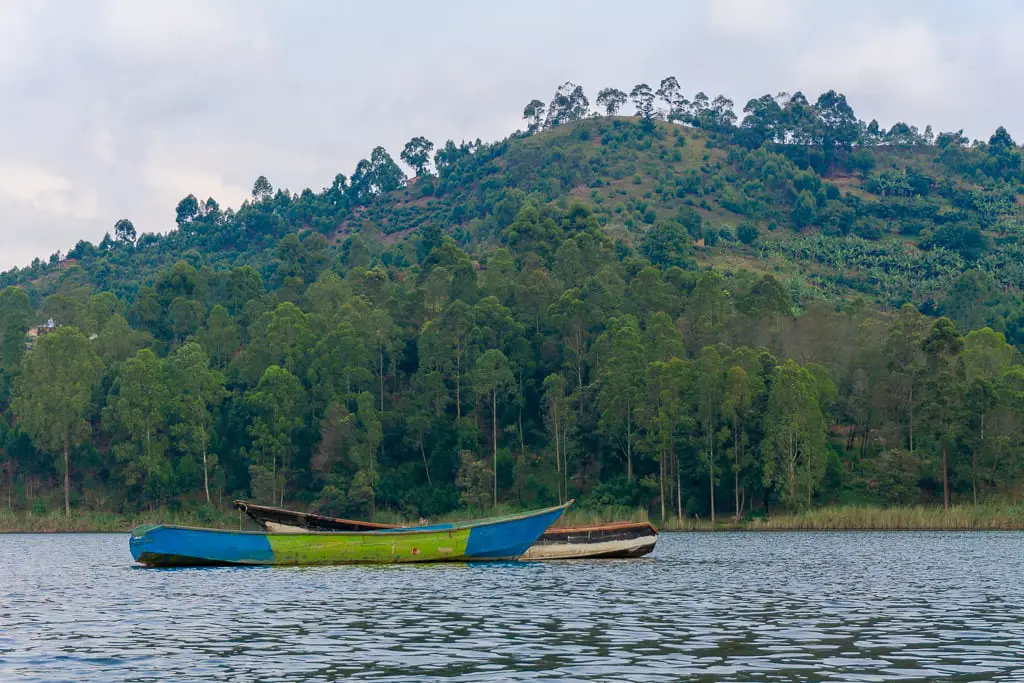10 best activities to do at lake Bunyonyi on gorilla and Uganda safari