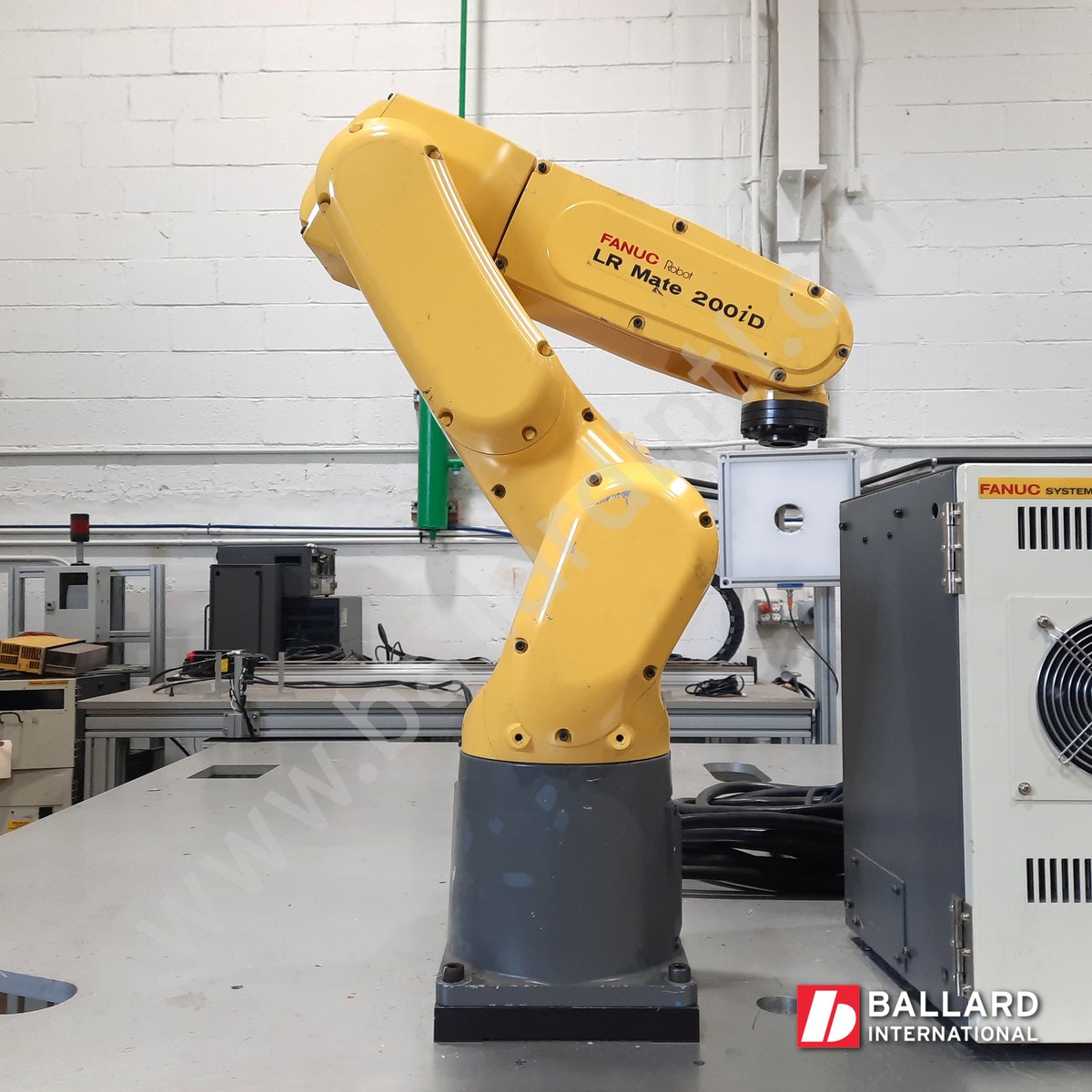 Робот FANUC LR Mate 200iD/7WP