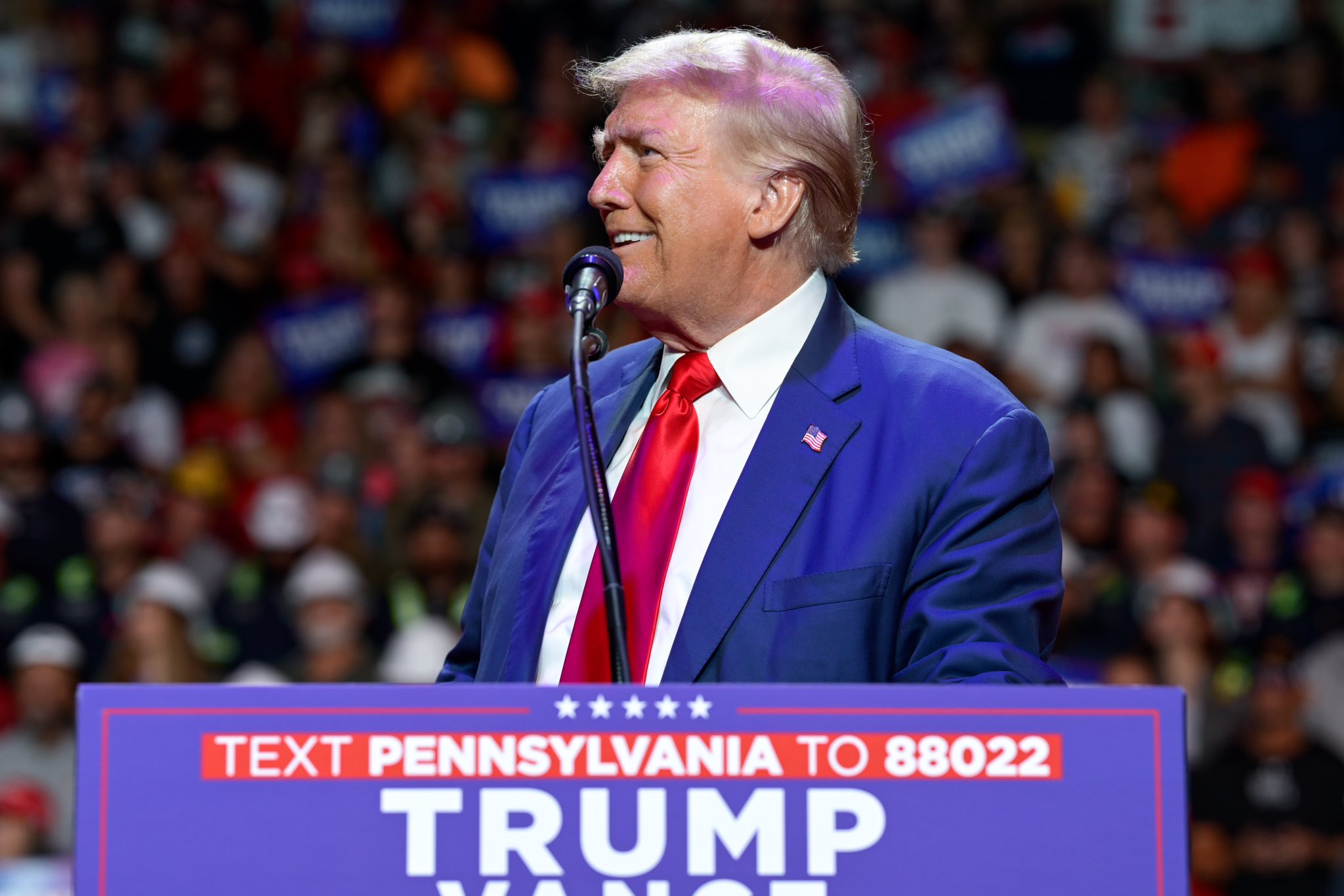 MxM News Poll Trump strongly supported over Harris among Teamsters