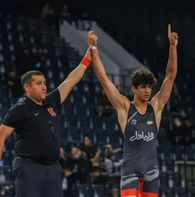 MxM News: Iran hangs teen wrestling star in chilling public execution