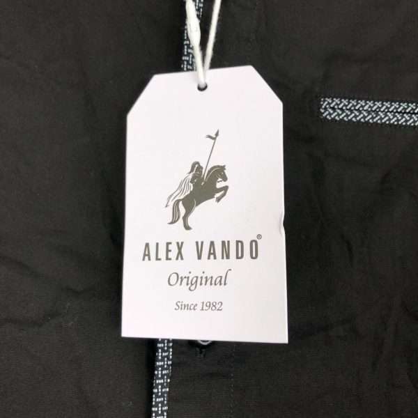 Alex Vando