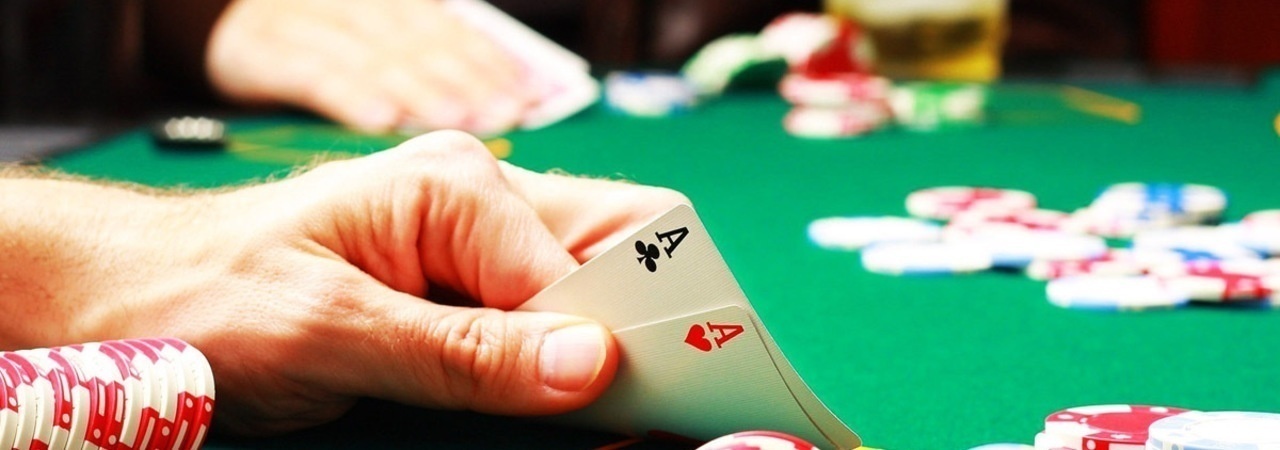 Играть в покер в россии