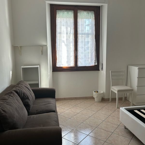 Stanza singola Firenze rifredi specializzanda/lavoratrice a Firenze foto 3