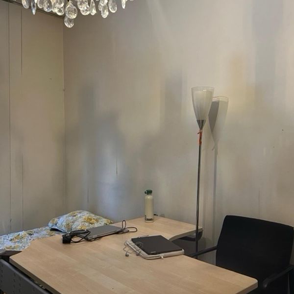 Bed space available in a shared room for female a Pavia foto 2