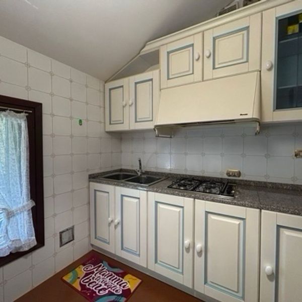 Appartamento in affitto in centro storico a Padova———Apartment for rent in Padua's historic center a Padova
