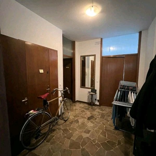 Posto letto camera doppia per ragazza disponibile a Padova foto 5
