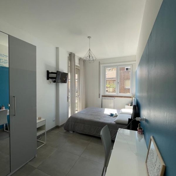 STANZA SINGOLA CON BAGNO E BALCONE PRIVATI - Zona Nolo  a Milano