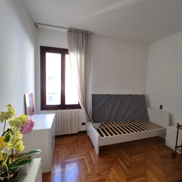 Bed available in double room, Padova a Perugia