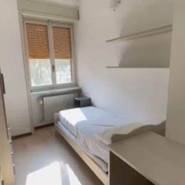 Camera singola disponibile dal 1 luglio a Pavia foto 2