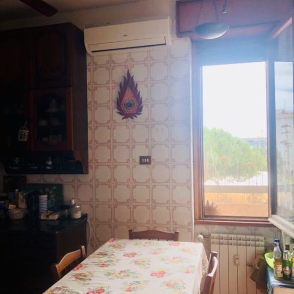 Big room with private bathroom near Metro B Marconi a Roma foto 5