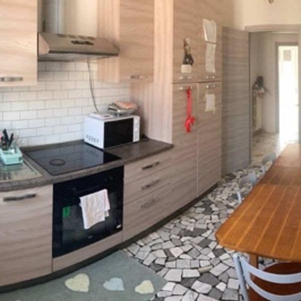 cercasi coinquilina per stanza doppia  a Padova foto 3